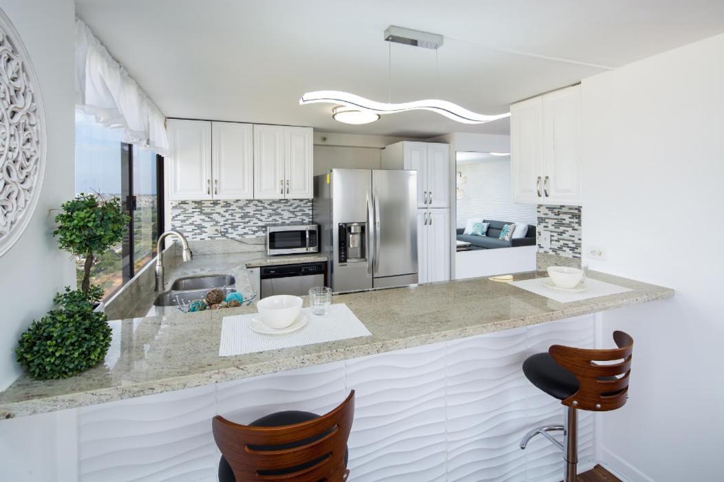 Waikiki Penthouse @ The Monarch Hotel ホノルル エクステリア 写真